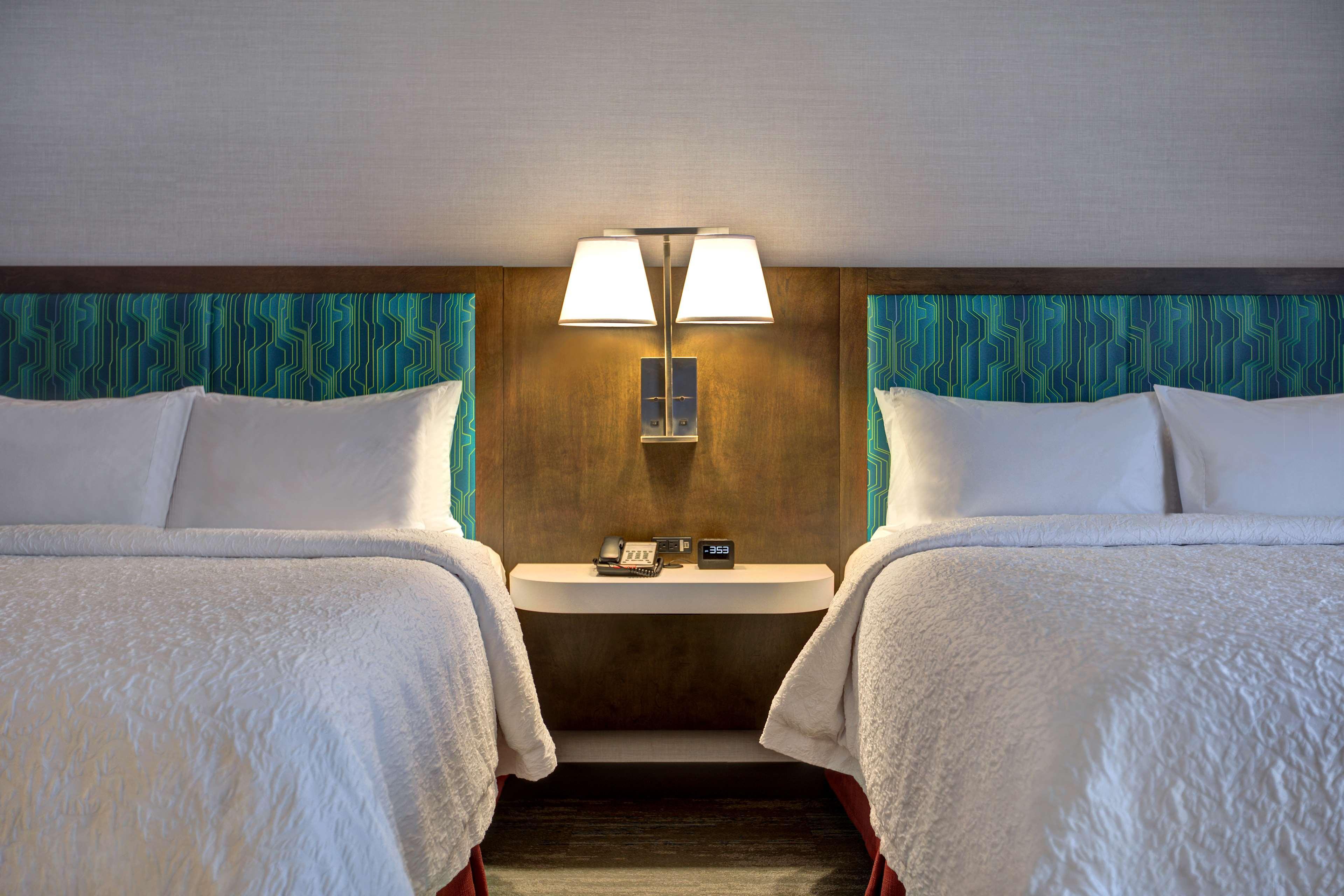 Hampton Inn Brockville, On Екстер'єр фото